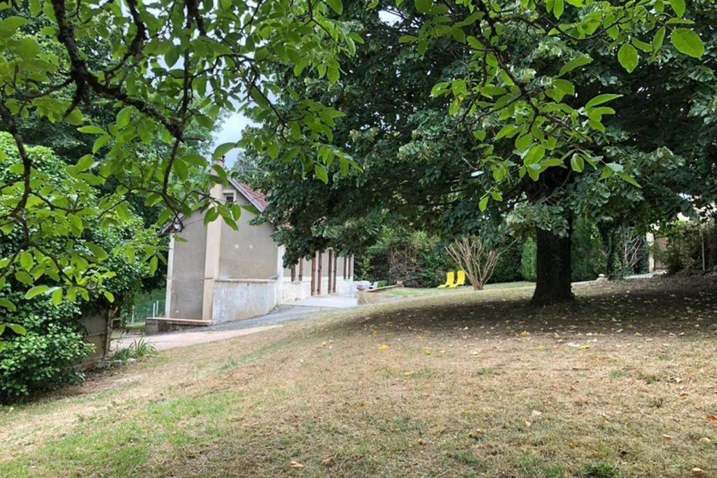 Au Lilas Rose Maison Entre Campagne Et Village Belvès Eksteriør billede